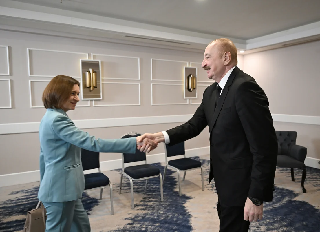 İlham Əliyev Antalyada moldovalı həmkarı ilə görüşdü - FOTO