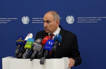 Paşinyan siyasi meydandakı yad dövlət agentlərini ifşa etməklə hədələdi... 