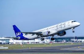 Bloomberg: Авиакомпании начали сокращать рейсы из-за роста цен на топливо