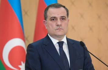 Ceyhun Bayramov Tailanda getdi