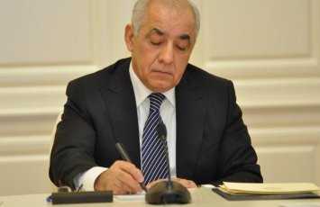 Əli Əsədov yeni qərar İMZALADI