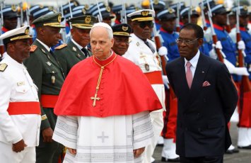 Папа Римский предупредил мир