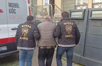 9 əməliyyatla üzünü dəyişdi, 11 il polisdən qaçdı