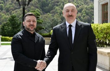 Zelenskinin Bakı səfərinin strateji mənası...