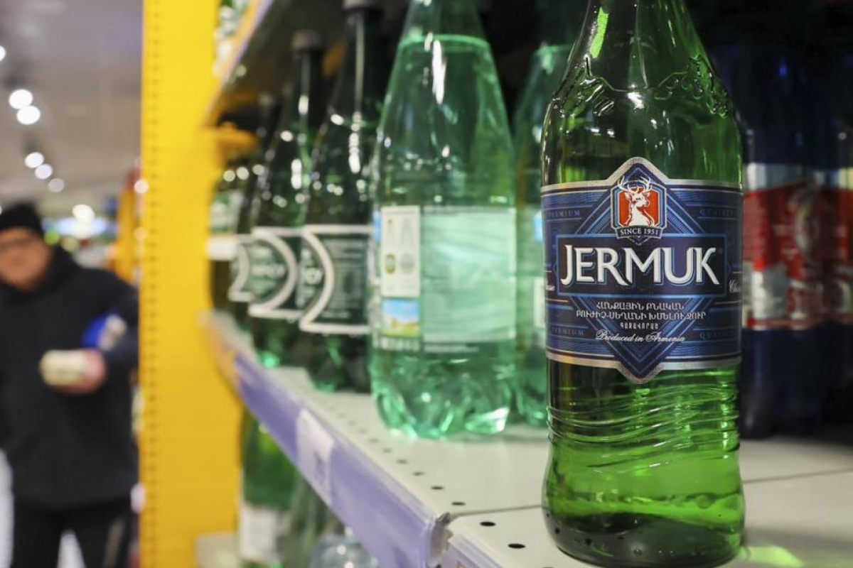 “Rospotrebnadzor” Ermənistanın “Cermuk” mineral suyunun idxalını və satışını dayandırıb