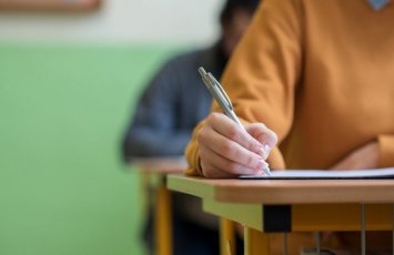 Azərbaycan dili fənni üzrə imtahan keçiriləcək