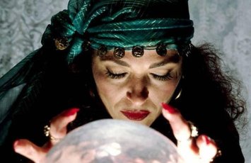 İlahiyyatçıdan SOS: Din pərdəsi altında...