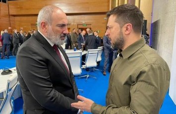 Пашинян ждет Зеленского в Армении