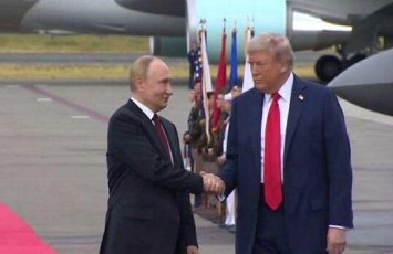 Пригласил ли Путин Трампа на парад в Москве?