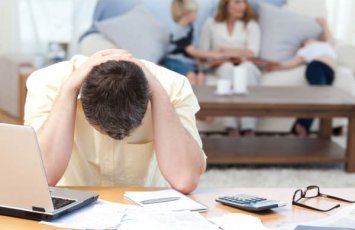 Mənfi kredit tarixçəsi kredit əlçatanlığını necə formalaşdırır? – İqtisadçı və hüquqşünasdan AÇIQLAMA