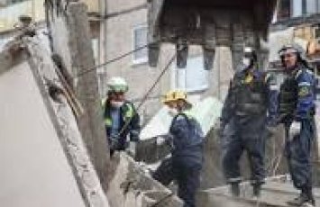 В Екатеринбурге обрушилась часть кровли колледжа, эвакуированы 97 человек