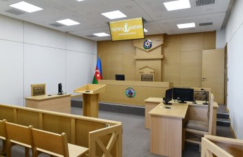 Sürücünü yol verməməyə görə baltalayan şəxslə bağlı qərar açıqlandı
