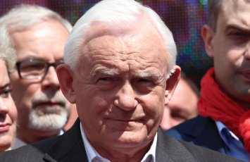 Экс-премьер Польши высмеял указ Зеленского