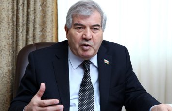 Bir teleqramın tarixçəsi: Sabir Rüstəmxanlının Heydər Əliyevlə bağlı unudulmaz xatirəsi
