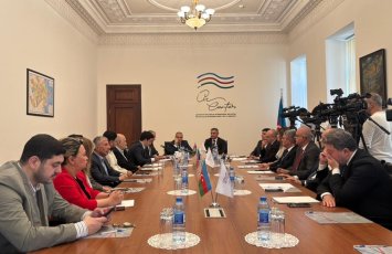 Azərbaycana təhdidlər var - ekspertlər dəyirmi masada toplaşdı