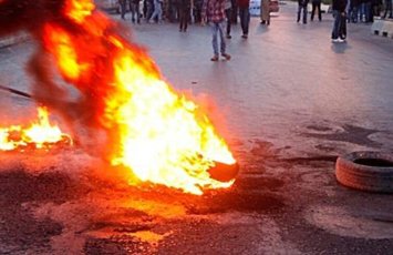 В Триполи сожгли офис премьер-министра