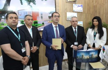 “AzərEnerji” və “Azərişıq” WUF13-də iki mühüm nəşrin təqdimatını keçirdi - FOTOLAR