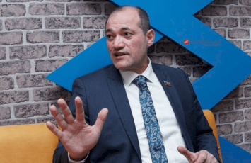 “Rusiya və İranla da quru sərhədlərin açılması mümkündür” – Razi Nurullayevlə gündəm SÖHBƏTİ