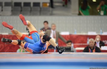 Azərbaycanın iki güləşçisi Avropa çempionatının finalında