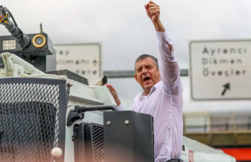 CHP-də nə baş verir?