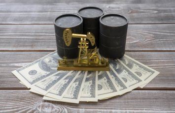 Brent подешевела до $92,56 за баррель