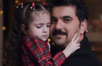 Elşən qızı ilə FOTO paylaşdı