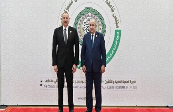 Əlcəzair Prezidenti Azərbaycan liderini təbrik edib