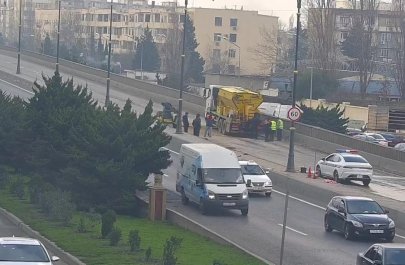 Bakının bu ərazisində nəqliyyatın hərəkəti bərpa edildi - YENİLƏNİB + FOTO