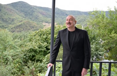 Prezident Xocalı rayonunun Badara kəndində olub - FOTOLAR