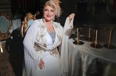 Əməkdar artistin mühafizəçiyə hərəkəti DİQQƏT ÇƏKDİ - VİDEO