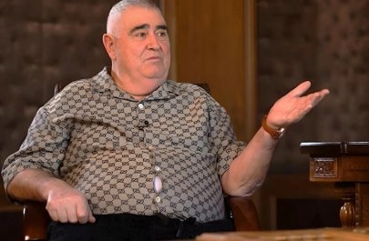 Şərurlu İsfəndiyar: 