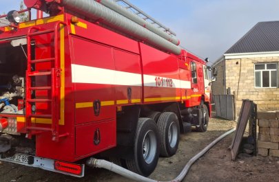 Gəncədə yaşayış evində baş verən yanğın söndürüldü - YENİLƏNİB + FOTO