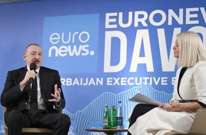 Prezidentlə müsahibənin kadrarxası görüntüləri - VİDEO