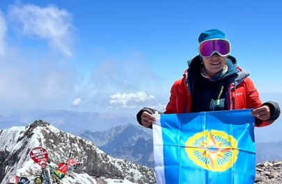 FHN-in əməkdaşı Akonkaqua zirvəsini fəth etdi - FOTO