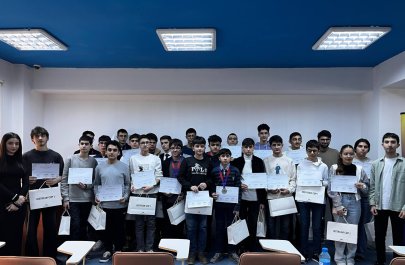 Məktəblilər arasında keçirilən informatika yarışı yekunlaşdı - FOTO