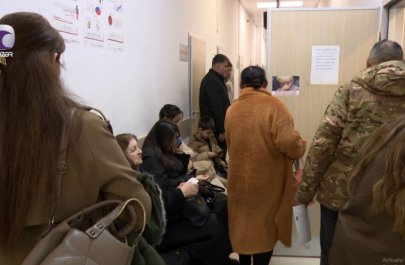 Şəkərli diabet xəstələri niyə saatlarla növbədə gözlədilir? - VİDEO