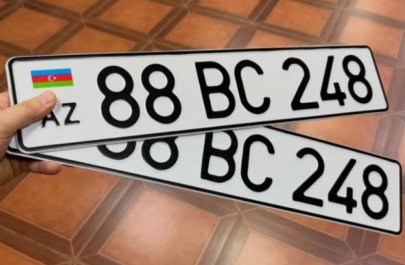 Azərbaycanda yeni nömrə nişanlarının verilməsinə başlanıldı - VİDEO