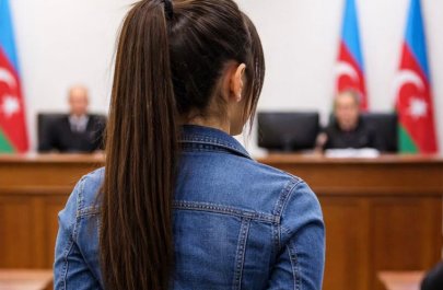 “Çimməyə 5 dəqiqə vaxt verirdi” - Qayınanasını qətlə yetirməyindən danışdı