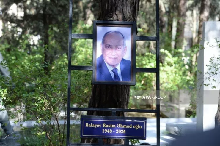Rasim Balayev dəfn edildi - FOTO/VİDEO
