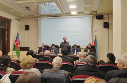 Bakıda qazax şairinin “Qarabağ” kitabının təqdimatı keçirilib - FOTOLAR