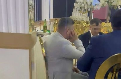 Toyda şadlıq evinin tavanı deşildi, zalı su basdı - VİDEO