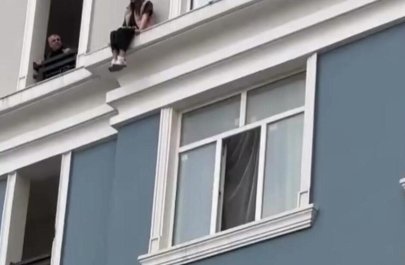 Nərimanovda polis gənc qızı ölümdən belə XİLAS ETDİ - VİDEO