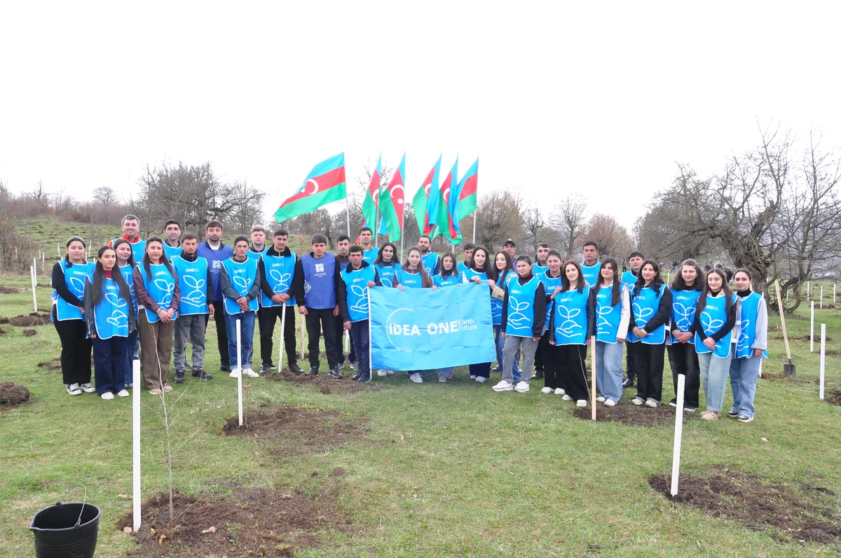 IDEA Gədəbəydə kütləvi ağacəkmə aksiyası təşkil edib - FOTO