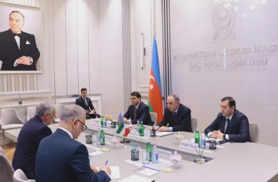 Kamran Əliyev İranın Azərbaycandakı səfirini qəbul etdi - FOTO