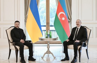İlham Əliyevin Qəbələdə Volodimir Zelenski ilə təkbətək görüşü oldu - FOTO/VİDEO