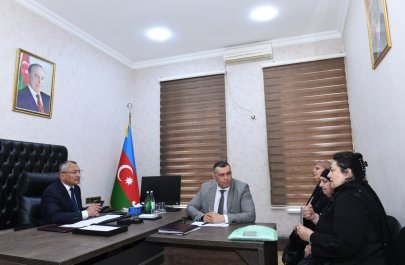 Komitə sədri vətəndaşların növbəti qəbulunu keçirdi - FOTOLAR