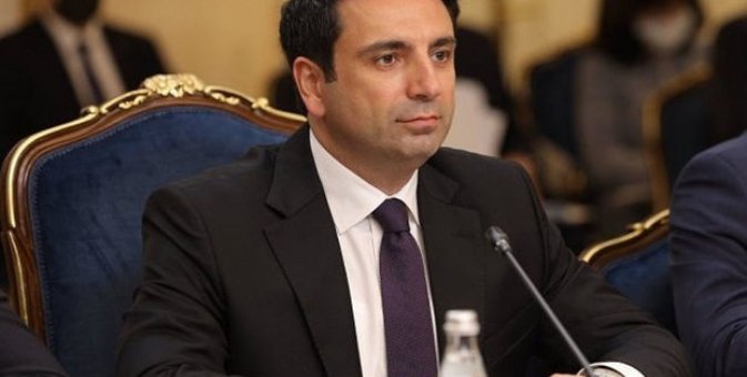 Ален Симонян: Мирный договор с Баку может быть заключен в течение 15 дней