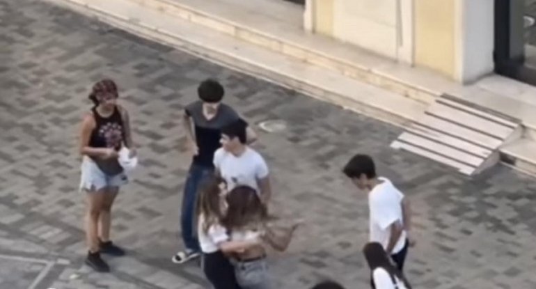 Порно видео Девушки как трахается с Баку. Смотреть Девушки как трахается с Баку онлайн
